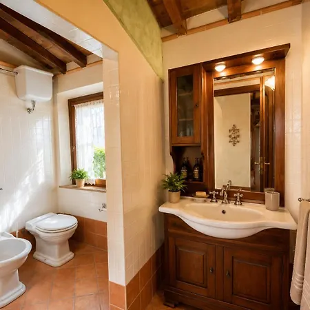 Vignola Villa *